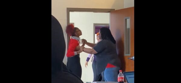 Georgia student fighting teacher