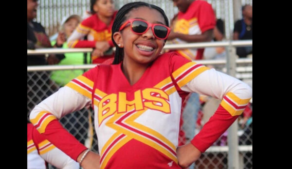 California cheerleader dies suddenly