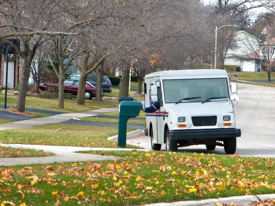 Florida Mail Carrier Who Was Attacked While Making Deliveries Is Now Concerned She May Lose Her Job After Being Suspended